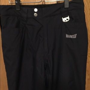 Marker size 6 Women’s Lined Snowboard Ski Pants